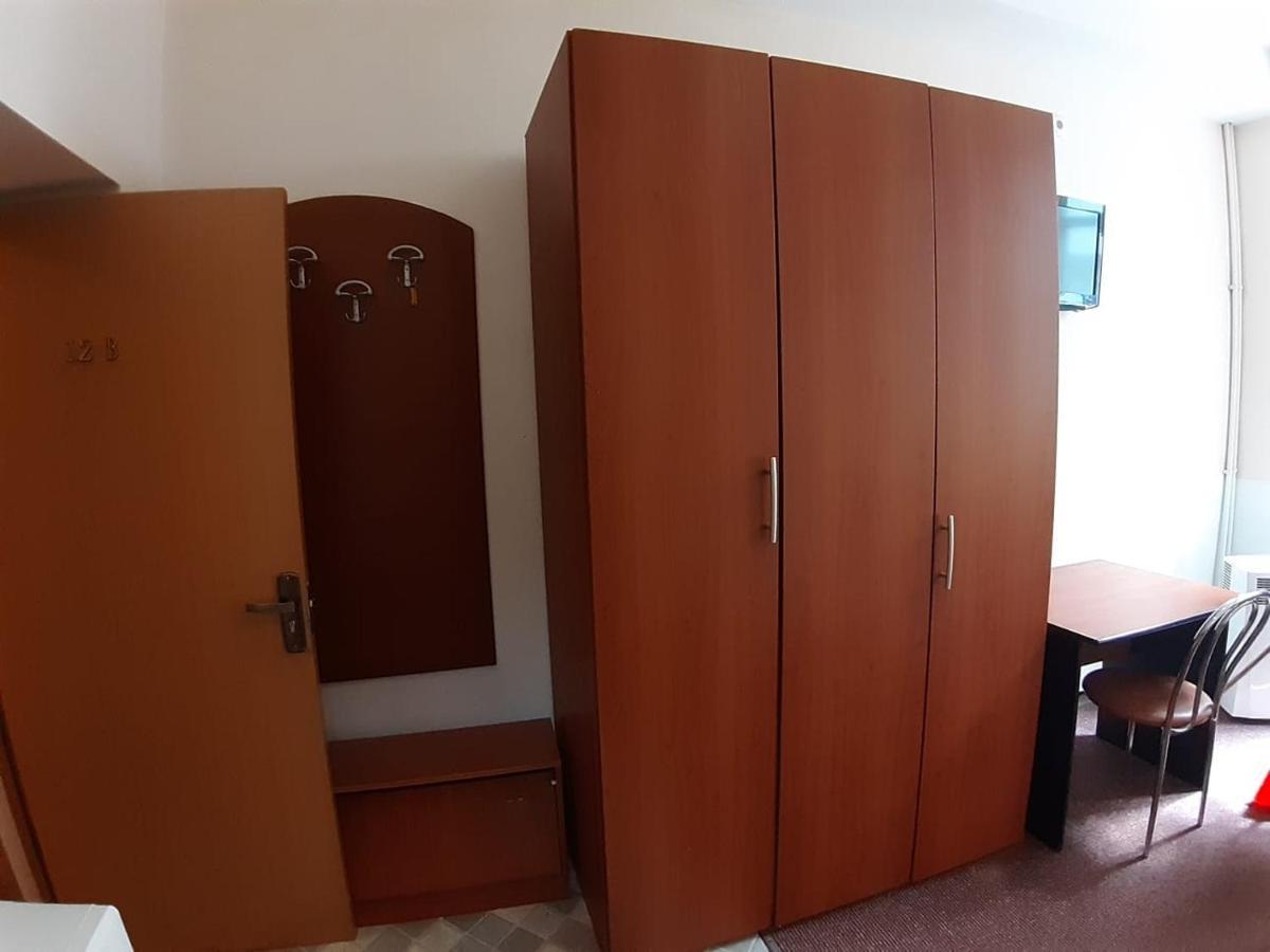 Old Town Friendly And Lovely Apartment 布加勒斯特 外观 照片