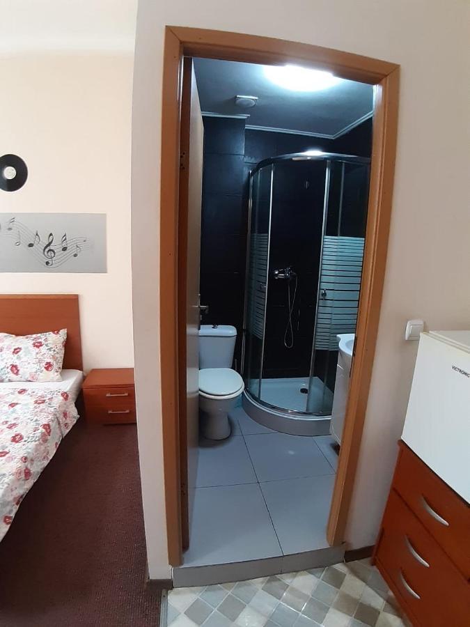 Old Town Friendly And Lovely Apartment 布加勒斯特 外观 照片